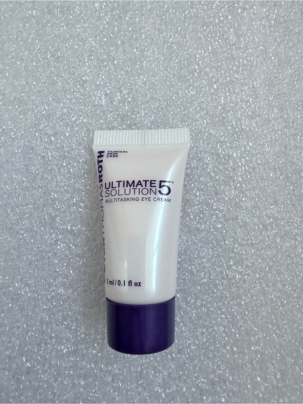 Peter Thomas Roth's Ultimate Solution 5
Multitasking Eye Cream 3ml